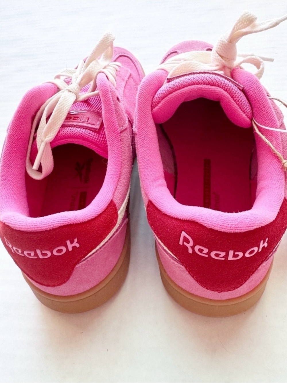 Reebok New Women's Pink Club C Grounds UK Sneakers
Size 7.5 NWOT - Picture 5 of 15